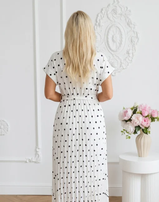 rochie-midi-alba-plisata-cu-buline-negre-si-decolteu-petrecut