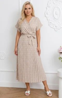 Rochie midi bej din vascoza cu buline albe si decolteu petrecut