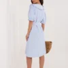 rochie-midi-bleu-cu-dungi-si-guler-volanat