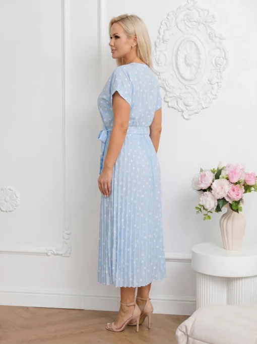 rochie-midi-bleu-din-vascoza-cu-buline-si-decolteu-petrecut