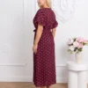 rochie-midi-bordo-cu-buline-albe-si-cordon-in-talie