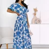 rochie-midi-cu-imprimeu-floral-alb-albastru