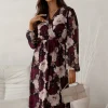 rochie-midi-cu-imprimeu-floral-in-nuante-bordo