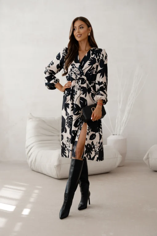 rochie-midi-cu-imprimeu-floral-negru-si-crapatura-laterala