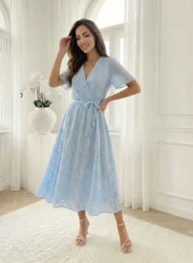Rochie midi eleganta bleu cu textura florala