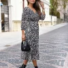 rochie-midi-eleganta-cu-imprimeu-alb-negru-si-cordon-in-talie