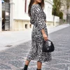 rochie-midi-eleganta-cu-imprimeu-alb-negru-si-cordon-in-talie