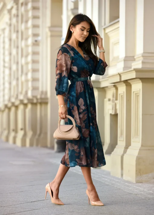 rochie-midi-eleganta-cu-imprimeu-floral-albastru-si-maro-si-curea-in-talie