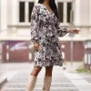 rochie-midi-eleganta-cu-imprimeu-si-insertii-aurii