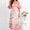 rochie-midi-eleganta-cu-umerii-lasati-maneci-bufante-si-imprimeu-floral-bogat-roz