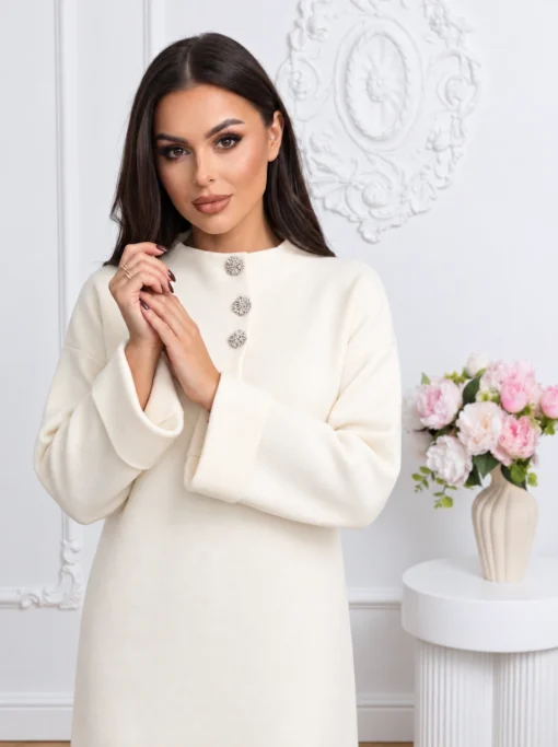 rochie-midi-eleganta-din-tricot-cu-nasturi-bijuterie