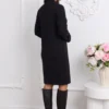 rochie-midi-eleganta-din-tricot-cu-nasturi-bijuterie