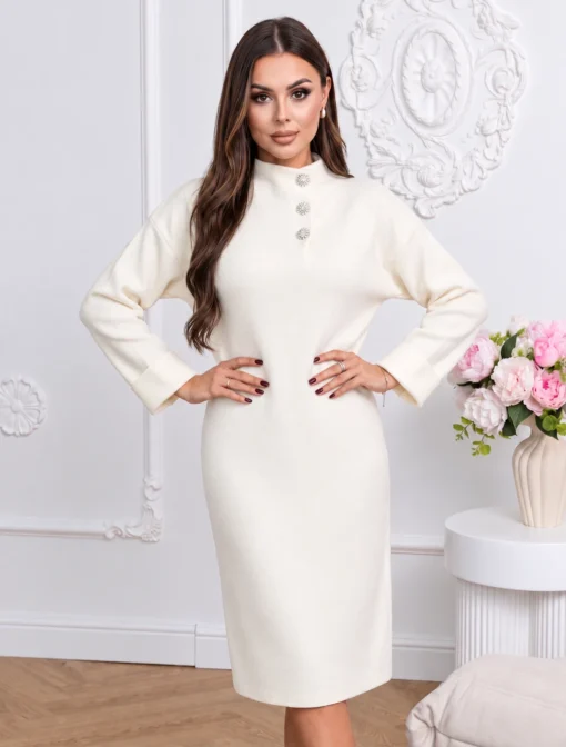 rochie-midi-eleganta-din-tricot-cu-nasturi-bijuterie