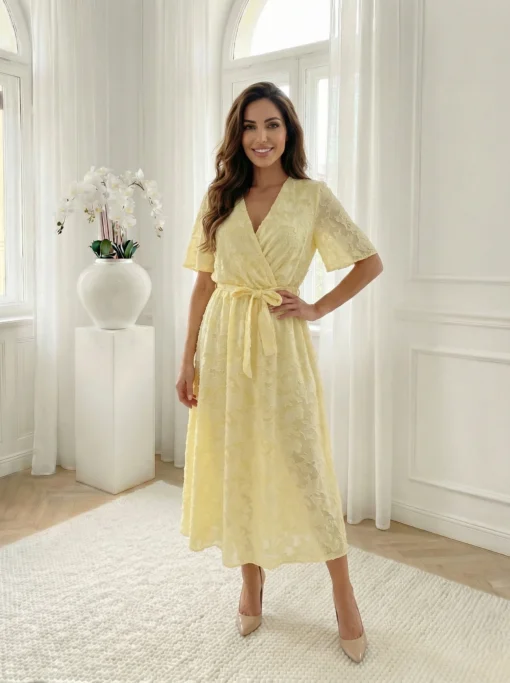 rochie-midi-eleganta-galben-pastel-cu-textura-florala