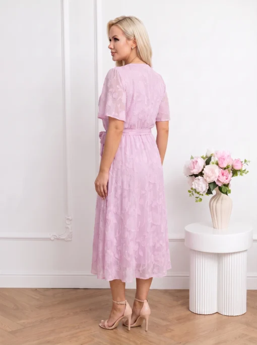 rochie-midi-eleganta-roz-cu-textura-florala