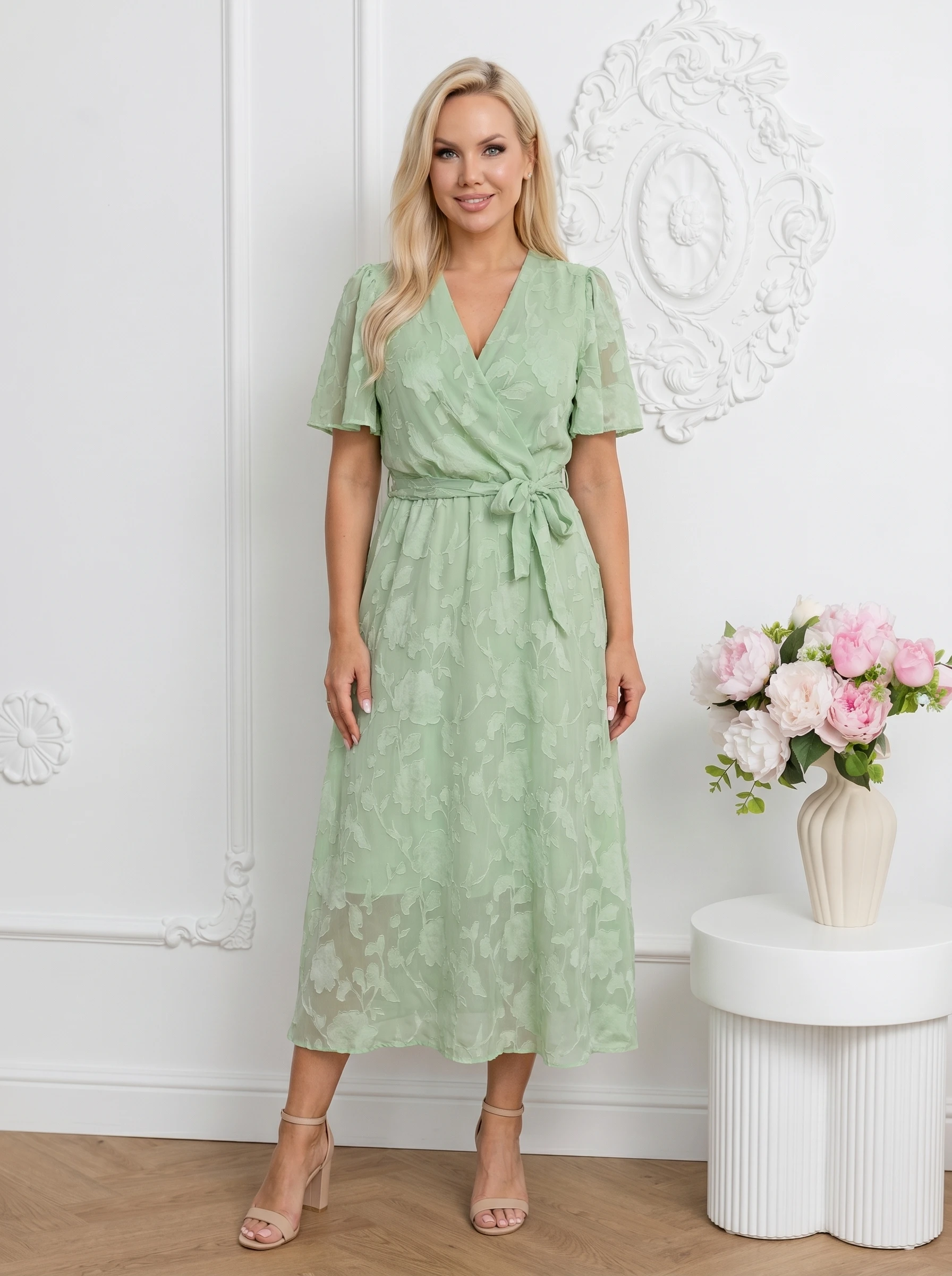 Rochie midi eleganta verde menta cu textura florala