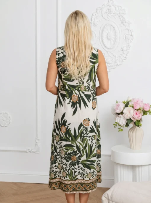 rochie-midi-lejera-cu-imprimeu-floral-decolteu-in-v-si-nasture-decorativ