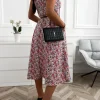 rochie-midi-lejera-cu-imprimeu-floral-si-curea-subtire