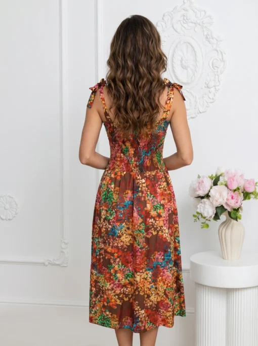 rochie-midi-maro-cu-imprimeu-floral-bogat-si-bretele-cu-funda