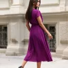rochie-midi-mov-cu-decolteu-petrecut-si-curea-in-talie