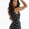 rochie-midi-neagra-cu-buline-albe-si-curea