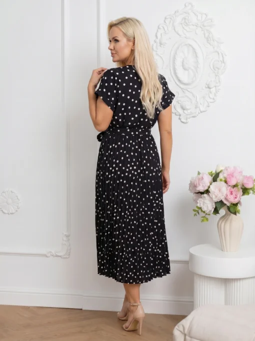rochie-midi-neagra-din-vascoza-cu-buline-si-decolteu-petrecut