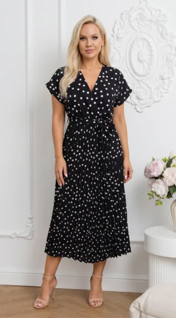 rochie-midi-neagra-din-vascoza-cu-buline-si-decolteu-petrecut