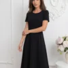rochie-midi-neagra-eleganta-in-clos-cu-curea-asortata