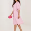 rochie-midi-roz-cu-dungi-si-guler-volanat