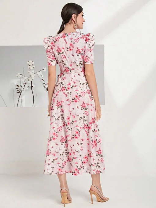 rochie-midi-roz-cu-imprimeu-floral-si-maneci-bufante