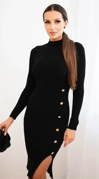 rochie-neagra-din-tricot-cu-nasturi-decorativi-si-crapatura-laterala