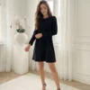 rochie-neagra-din-vascoza-cu-croiala-lejera