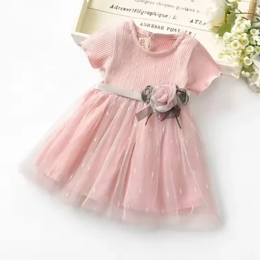 Rochie roz cu fusta din tul si floare decorativa