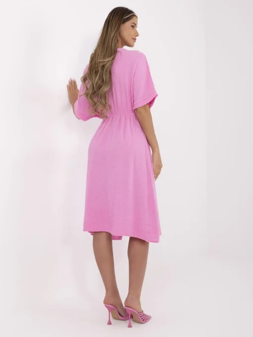 rochie-roz-din-bumbac-cu-decolteu-petrecut-si-crapatura-laterala
