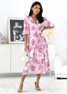 Rochie roz midi cu decolteu petrecut si crapatura laterala