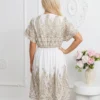 rochie-scurta-alba-cu-broderie-aurie-decolteu-in-v-si-talie-elastica