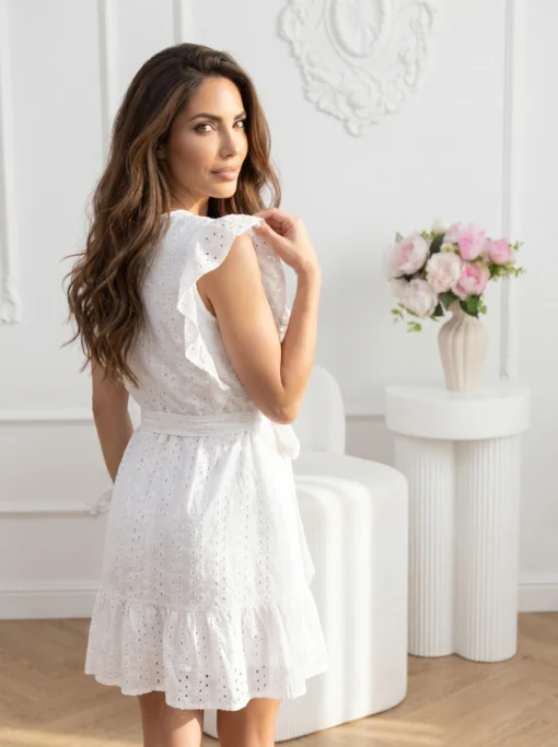 rochie-scurta-alba-din-bumbac-brodat-cu-volane-si-cordon