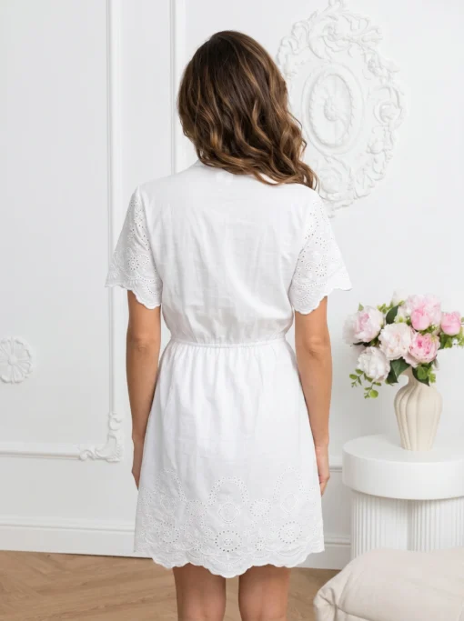 rochie-scurta-alba-din-bumbac-cu-broderie
