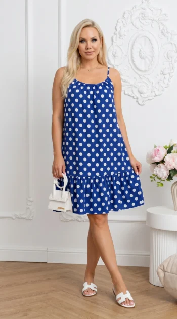 rochie-scurta-albastra-cu-buline-albe-si-volan-la-baza