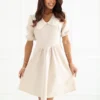 rochie-scurta-bej-cu-guler-contrastant