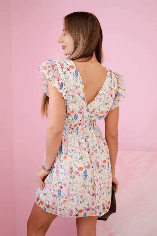 rochie-scurta-cu-imprimeu-floral-si-volanase