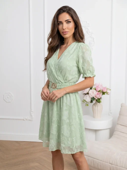 rochie-scurta-cu-textura-reliefata-si-curea