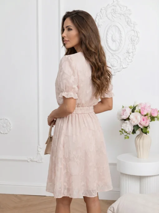 rochie-scurta-cu-textura-reliefata-si-curea