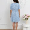 rochie-scurta-cu-textura-reliefata-si-curea