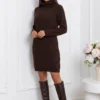 rochie-scurta-din-tricot-reiat-cu-guler-inalt-rulat
