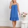 rochie-scurta-din-vascoza-albastra-cu-buline-si-volanas-la-baza