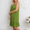 rochie-scurta-din-vascoza-verde-cu-buline-si-volanas-la-baza