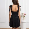 rochie-scurta-eleganta-cu-detalii-stralucitoare-si-bretele-cu-funda