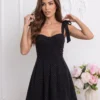rochie-scurta-eleganta-cu-detalii-stralucitoare-si-bretele-cu-funda
