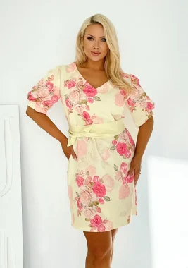 Rochie scurta galbena cu imprimeu floral delicat si cordon in talie